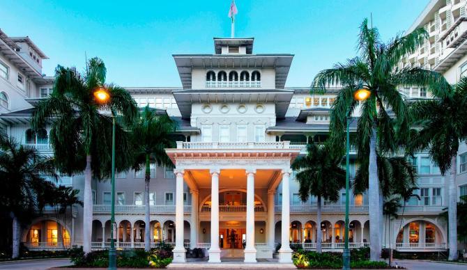 View of the Moana Surfrider, Westin, Honolulu (Oahu) Hawaii CME CLE CE Destination.